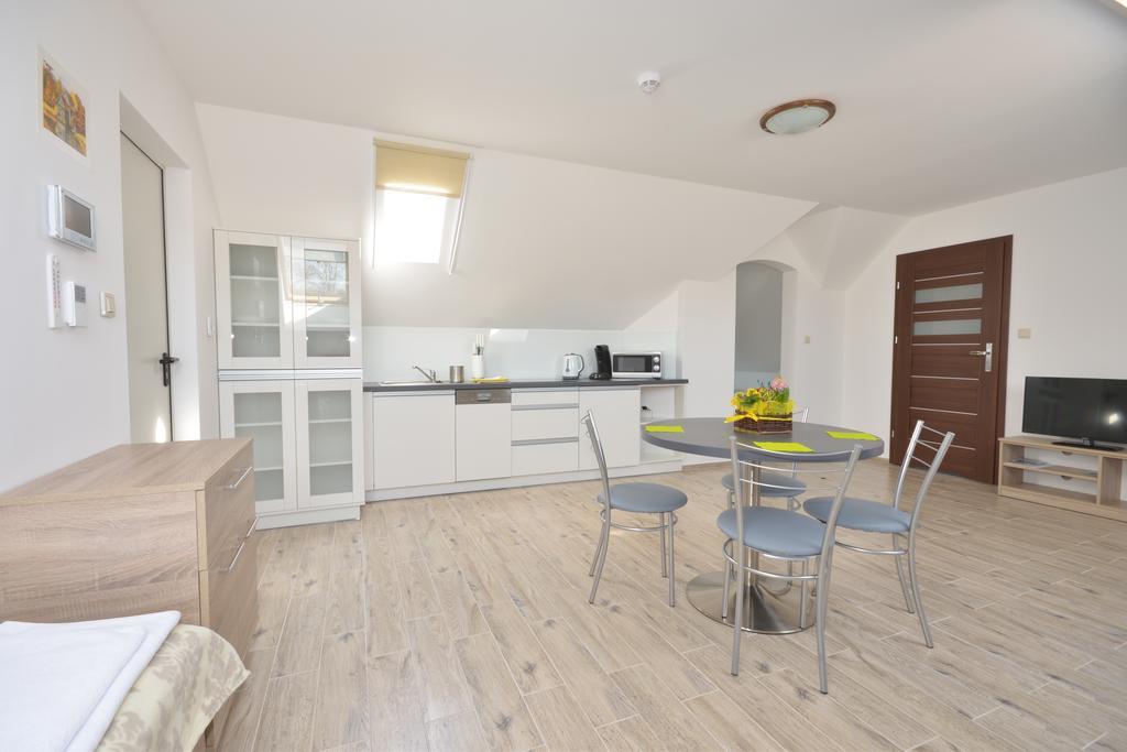 Poduszka Apartamenty Zielony Dom Stronie Śląskie Habitación foto